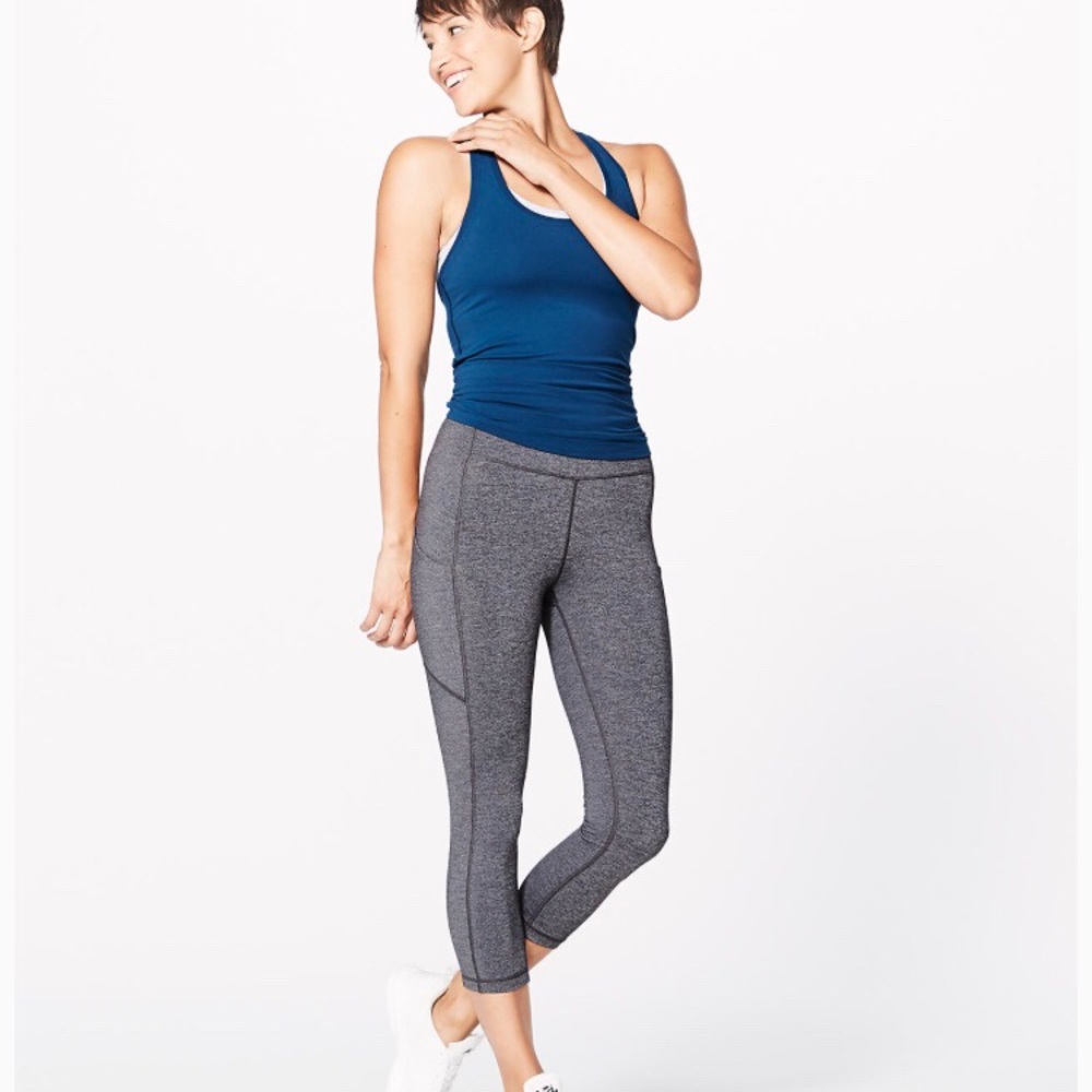 Lululemon speed up crop size 2 new with tags!